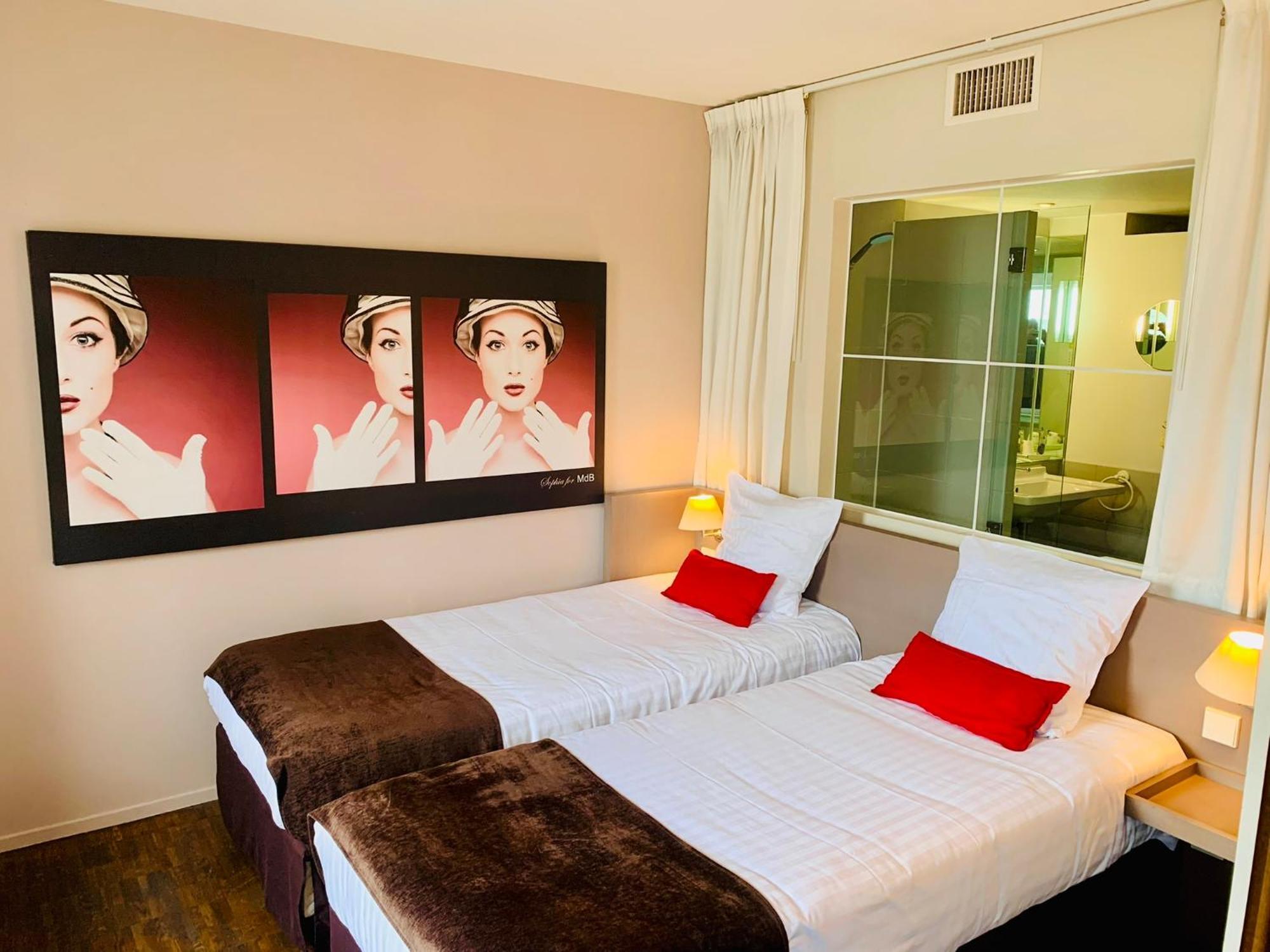 Standing Hotel Suites By Actisource Roissy-en-France Esterno foto